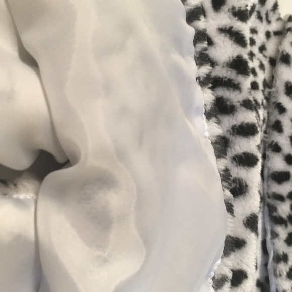 Shoulder jacket - Picture 3 of 3